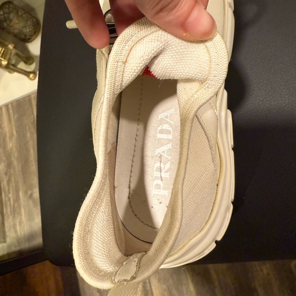 Authentic Prada Knit Sneakers with Red logo - Picture 7 of 11
